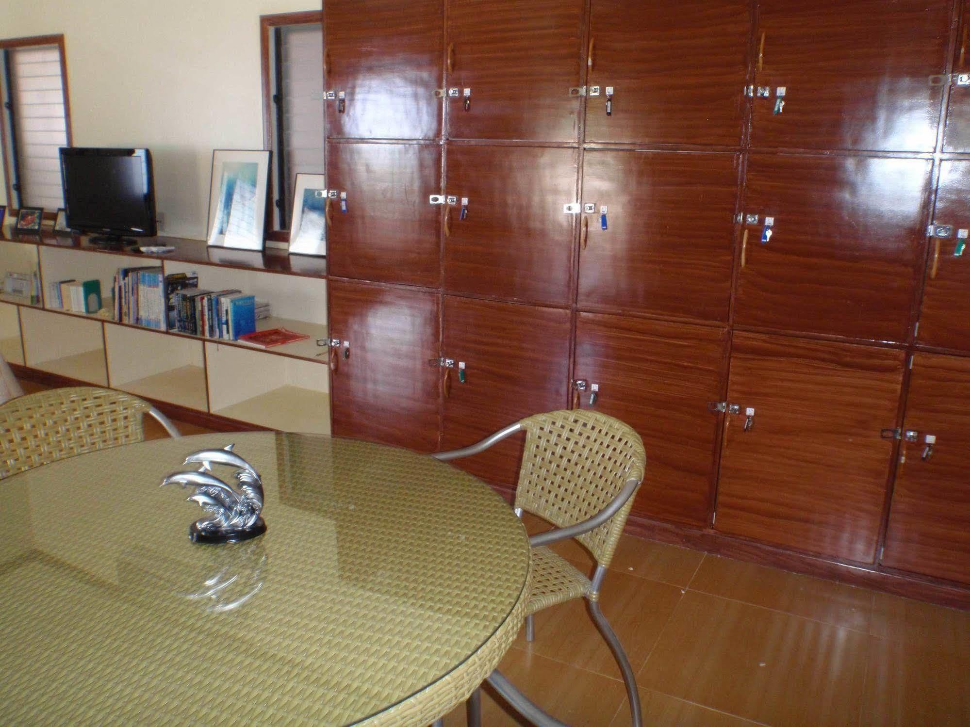 Punta House Hotel Мактан Екстериор снимка
