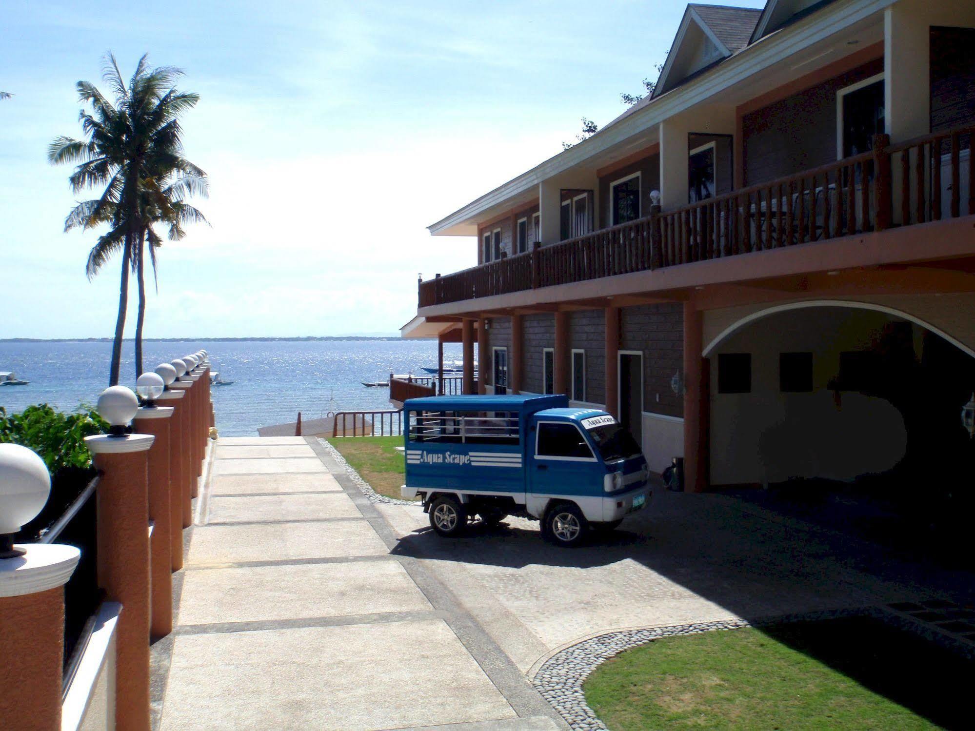 Punta House Hotel Мактан Екстериор снимка